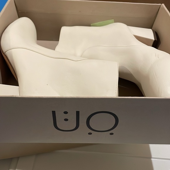 Off-White Urdan Outfitters Boots - Picture 4 of 16